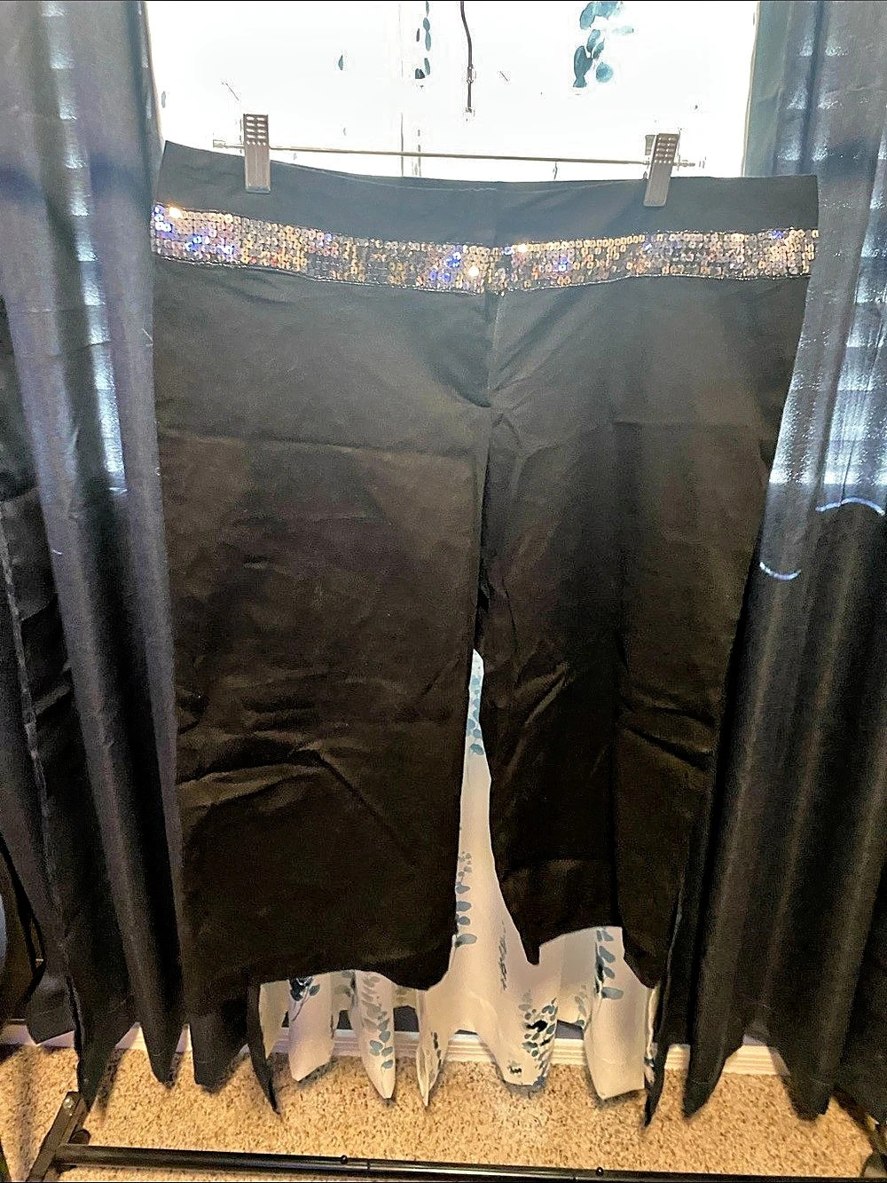 Roni Women's Black Embellished Pants Size 12 Like New